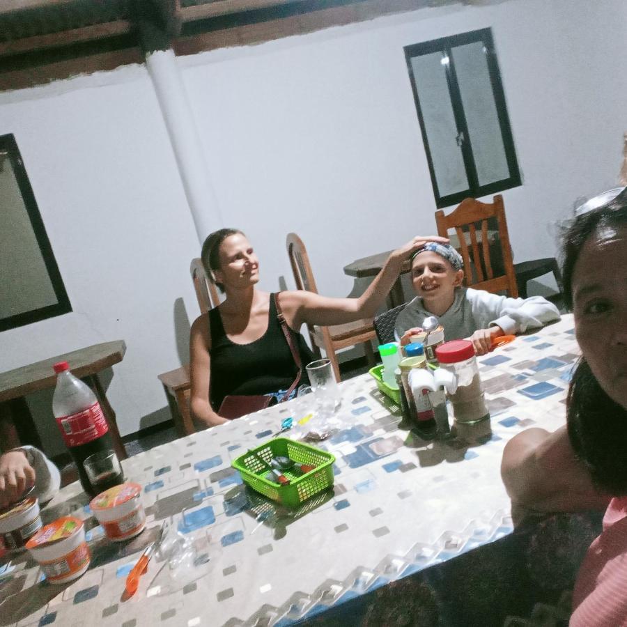 Fely's Homestay Batuan Luaran gambar