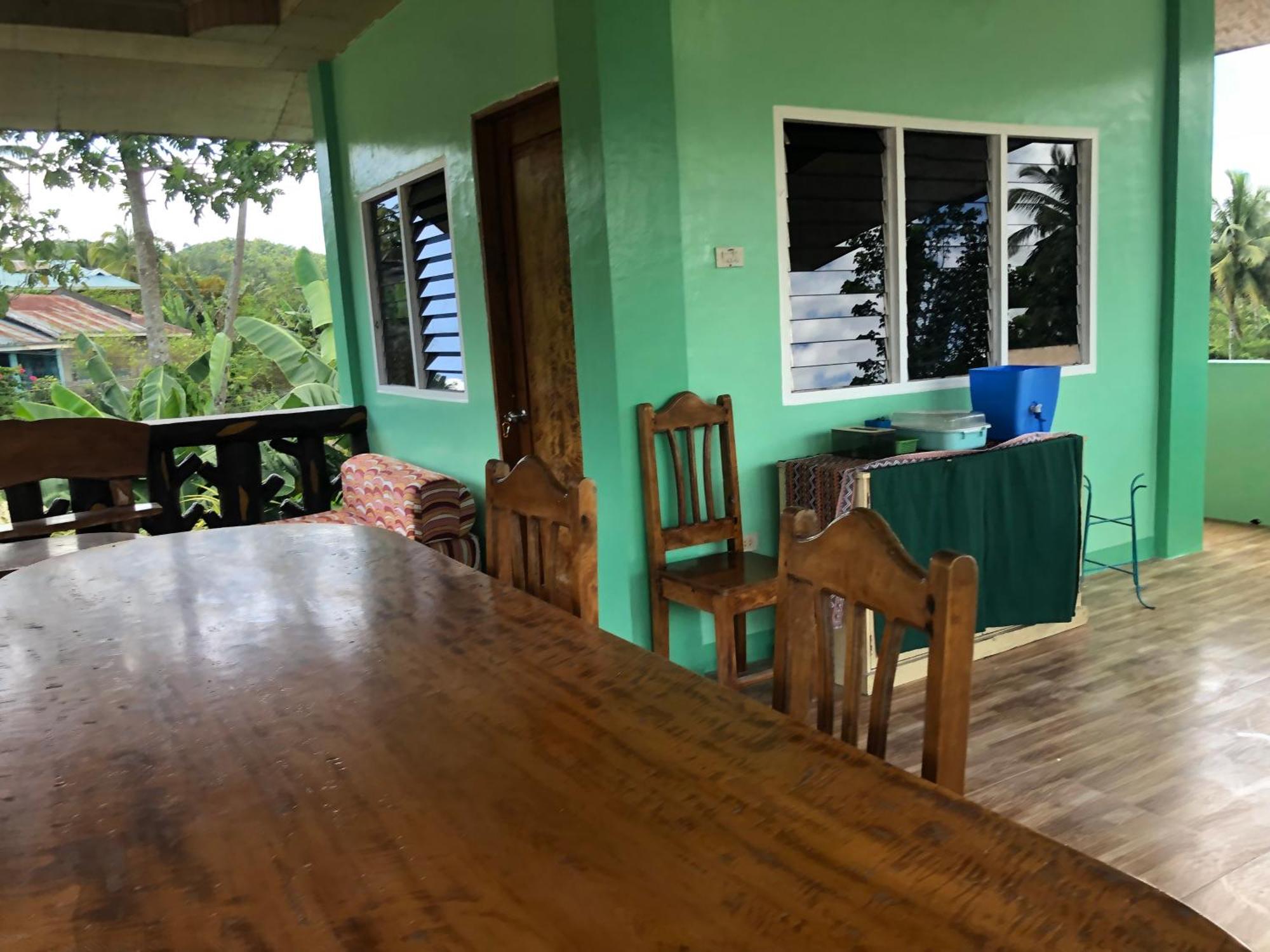 Fely's Homestay Batuan Luaran gambar